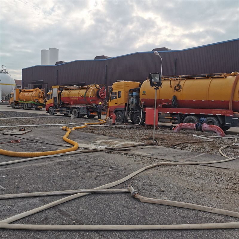 黄埔污水池清理